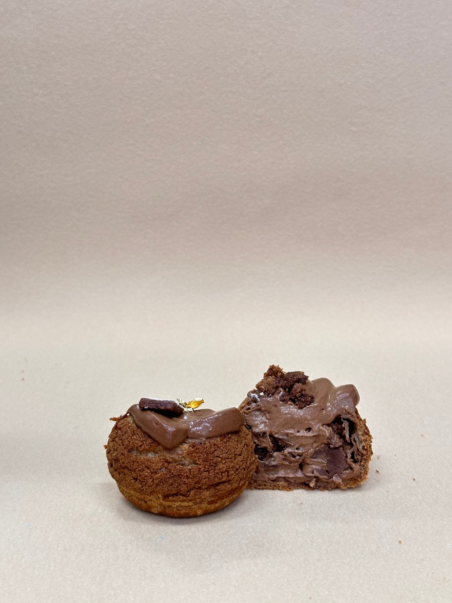 TRIPLE CHOCOLATE CHOUX