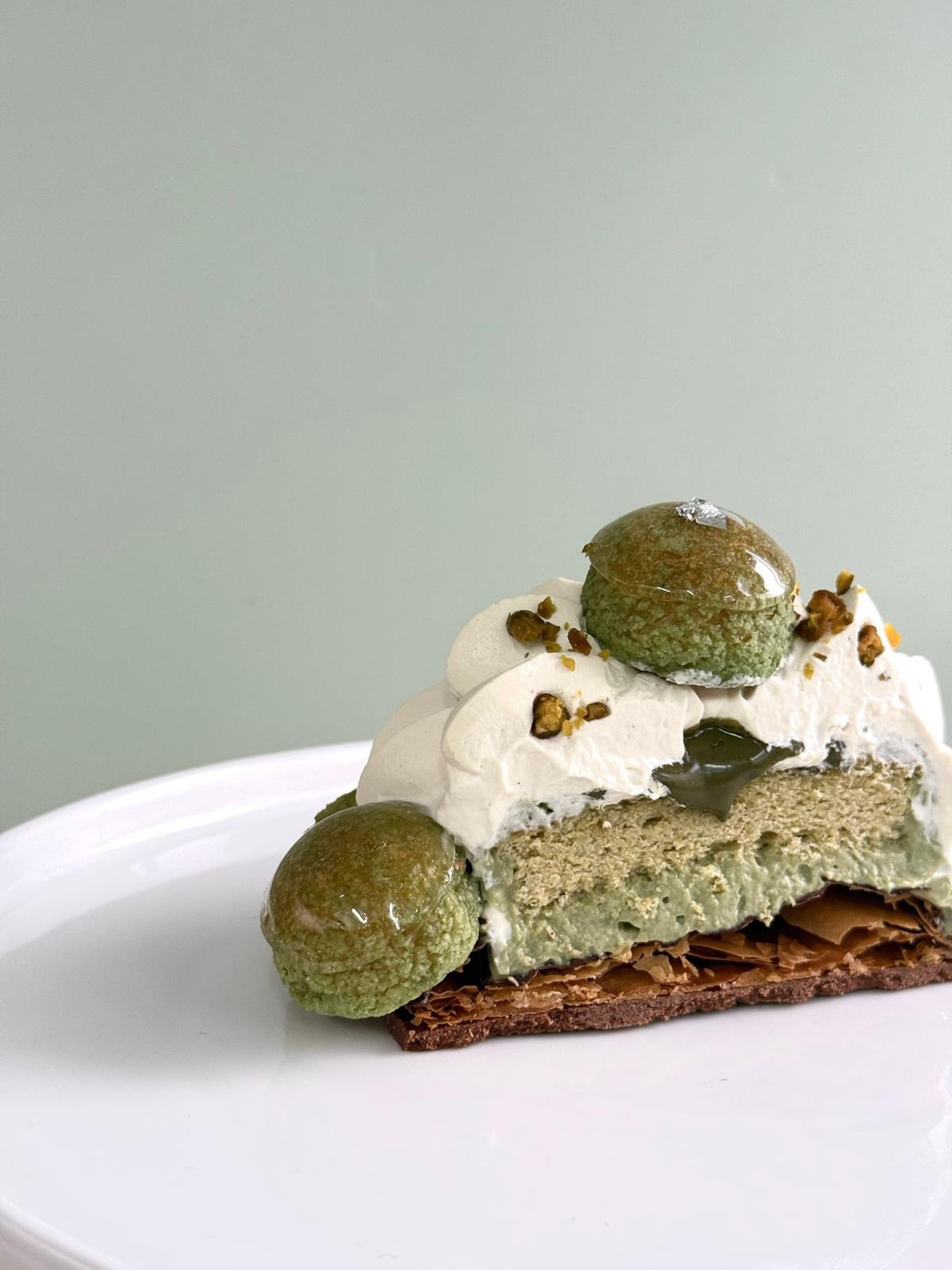 PISTACHIO JASMINE SAINT-HONORE